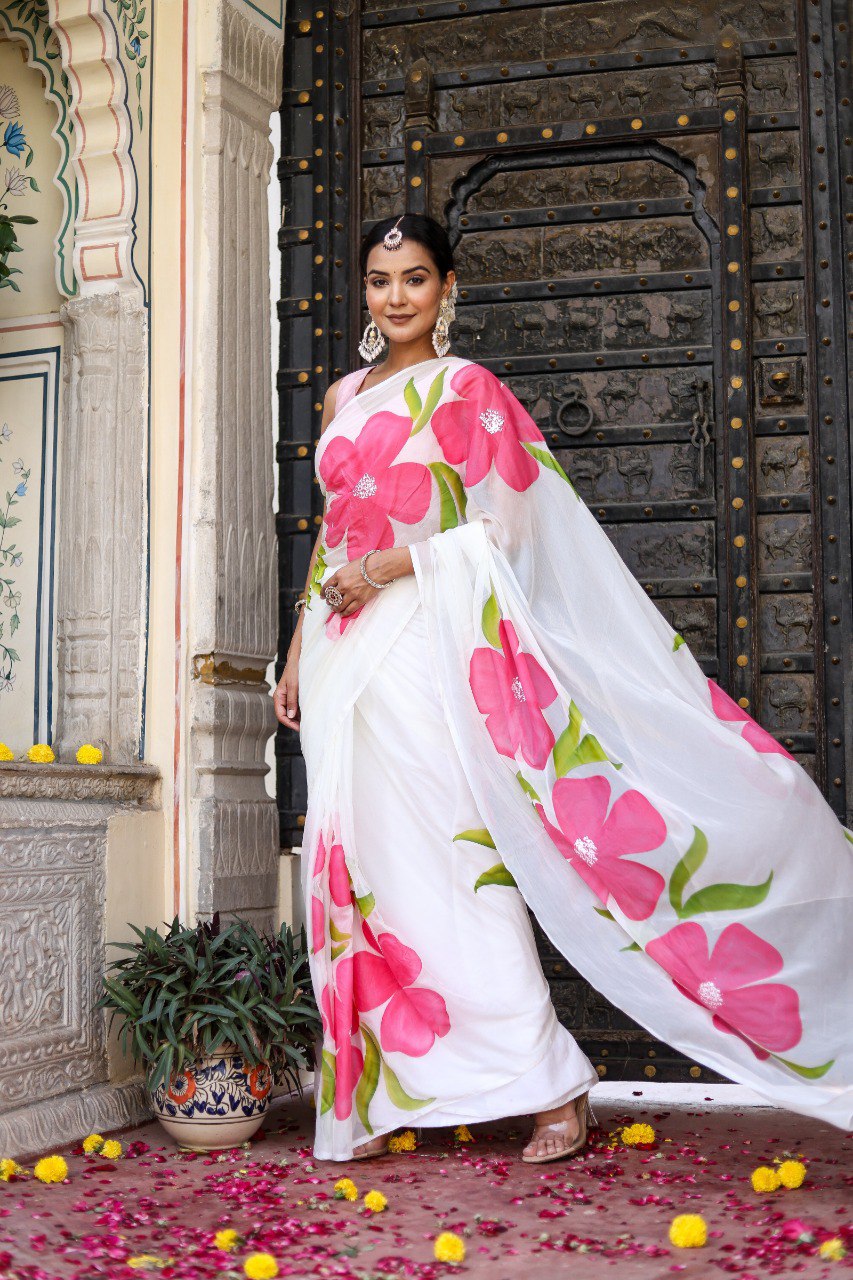π€ Off-White Printed Georgette Saree Redy To Wear  with Blouse π€